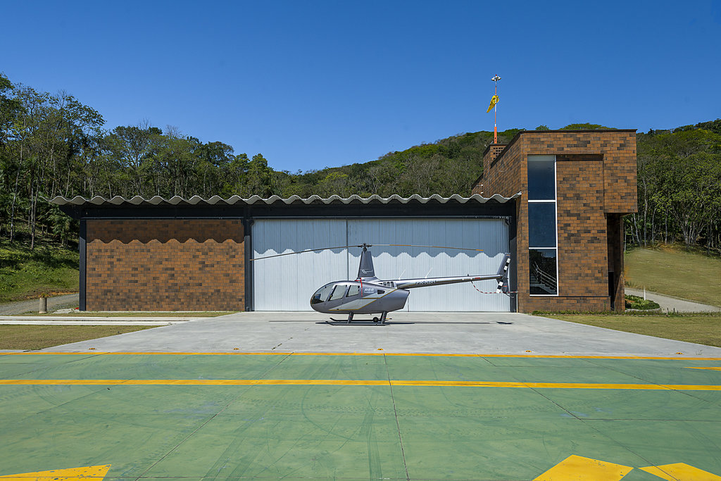 PJV Arquitetura - Hangar