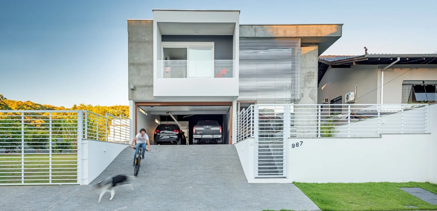Casa J
